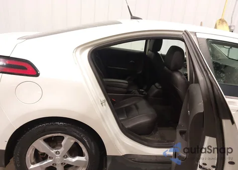 2013 Chevrolet Volt from USA, damaged, VIN 1G1RH6E48DU103611